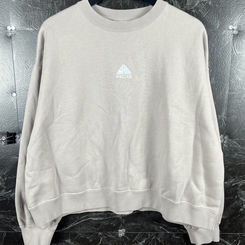 Nike ACG Women's Beige Therma-Fit Fleece Sweatshirt XL